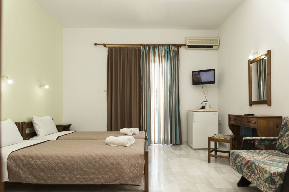 Revekka Rooms Kíssamos Exterior foto