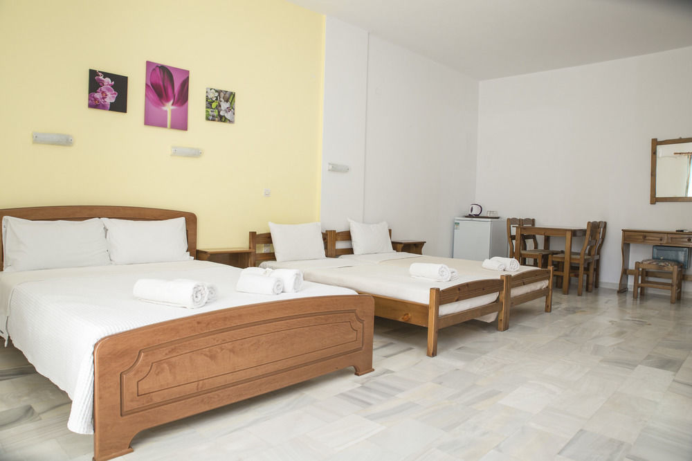 Revekka Rooms Kíssamos Exterior foto