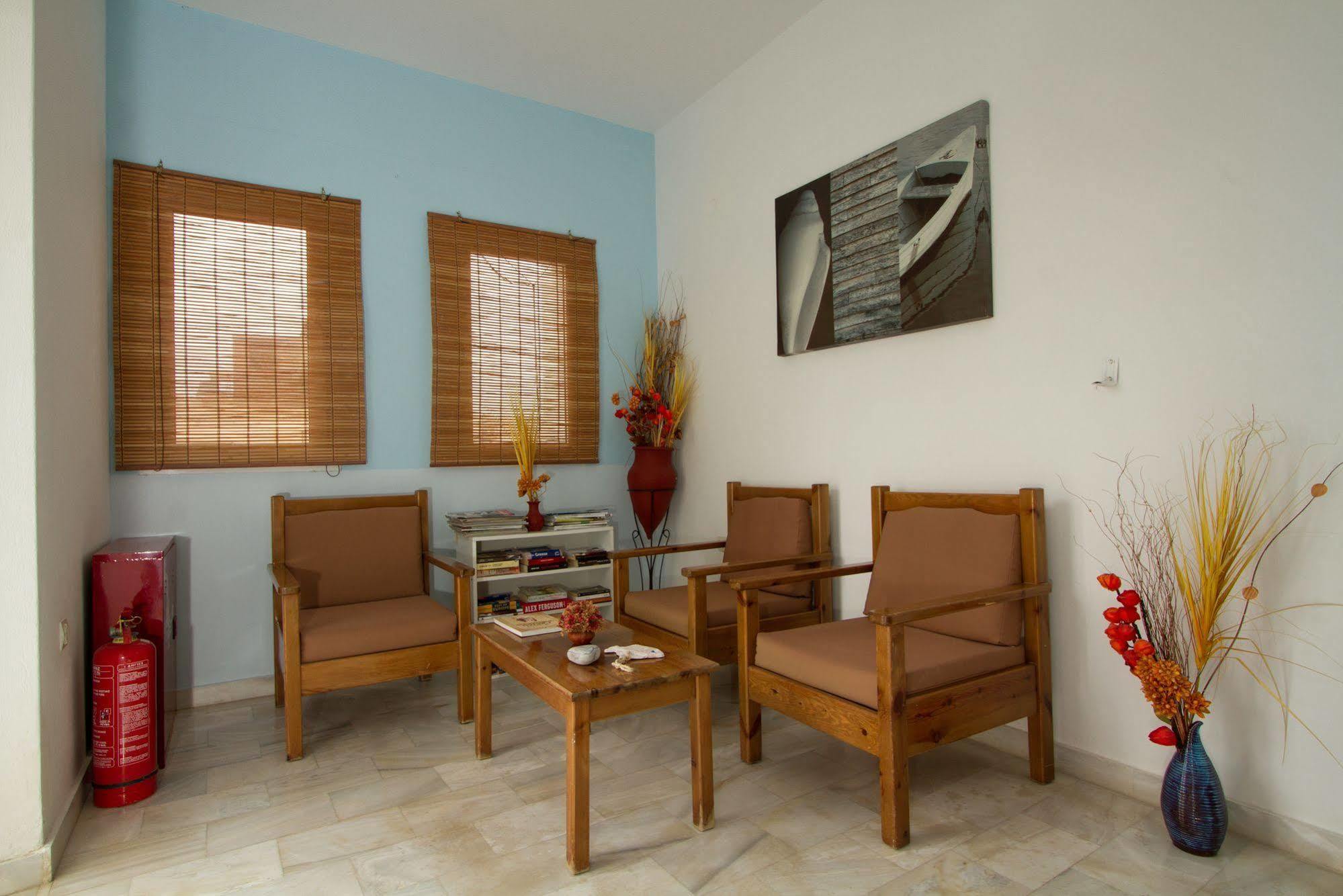 Revekka Rooms Kíssamos Exterior foto